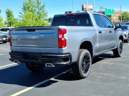 Used 2026 Chevrolet Silverado 1500 LT Trail Boss w/ LT Trail Boss Premium Package AWD/4WD image 16