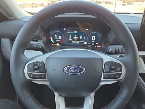New 2026 Ford Explorer Active AWD/4WD image 30
