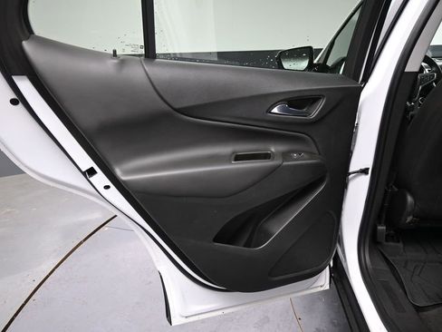 Used 2022 Chevrolet Equinox LT w/ LPO, Floor Liner Package FWD image 23
