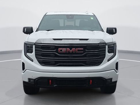 Used 2023 GMC Sierra 1500 AT4 w/ AT4 Premium Package AWD/4WD image 10