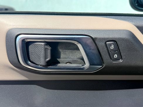 Used 2024 Ford Bronco Wildtrak AWD/4WD image 17