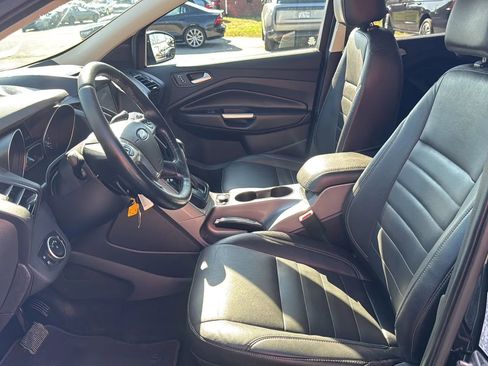 Used 2016 Ford Escape SE w/ SE Leather Comfort Package image 10
