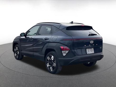 Used 2025 Hyundai Kona SEL image 11
