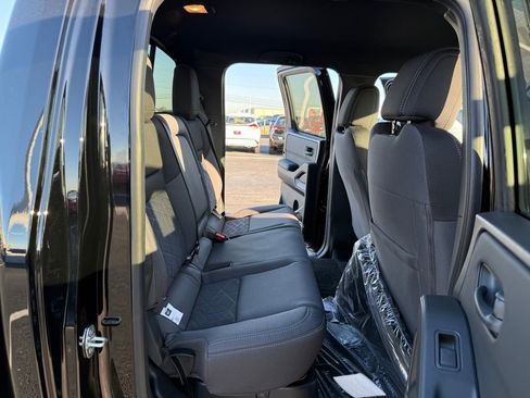 New 2026 Nissan Frontier SV image 18