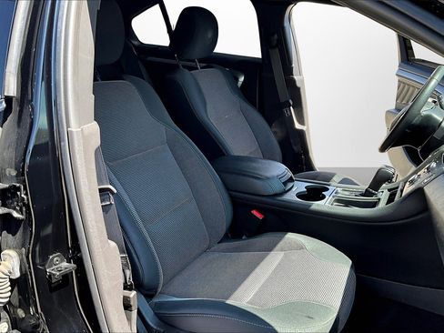 Used 2018 Ford Taurus SEL w/ Equipment Group 201A image 7