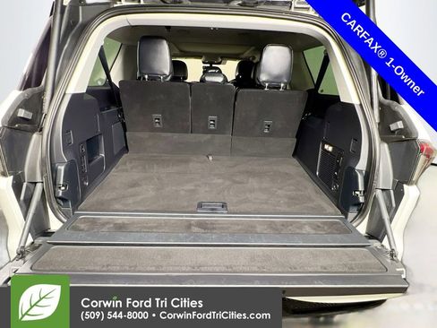 Used 2025 Lincoln Navigator L Reserve image 15