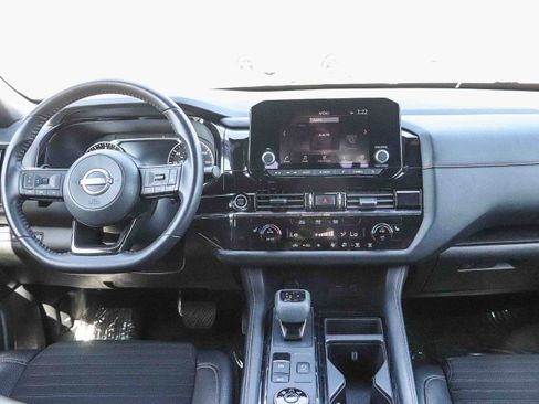 Used 2024 Nissan Pathfinder Rock Creek AWD/4WD image 13