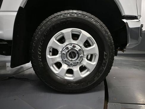 Used 2024 Ford F250 XLT w/ FX4 Off-Road Package AWD/4WD image 12