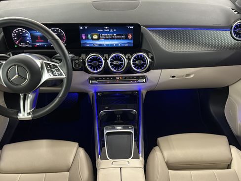 Used 2026 Mercedes-Benz GLA 250 4MATIC image 14