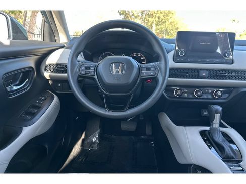 Used 2025 Honda HR-V LX image 16