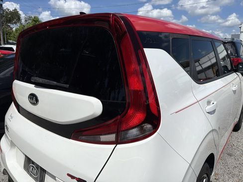 Used 2020 Kia Soul GT-Line FWD image 10