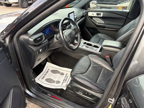 Used 2020 Ford Explorer ST w/ Premium Technology Package image 12