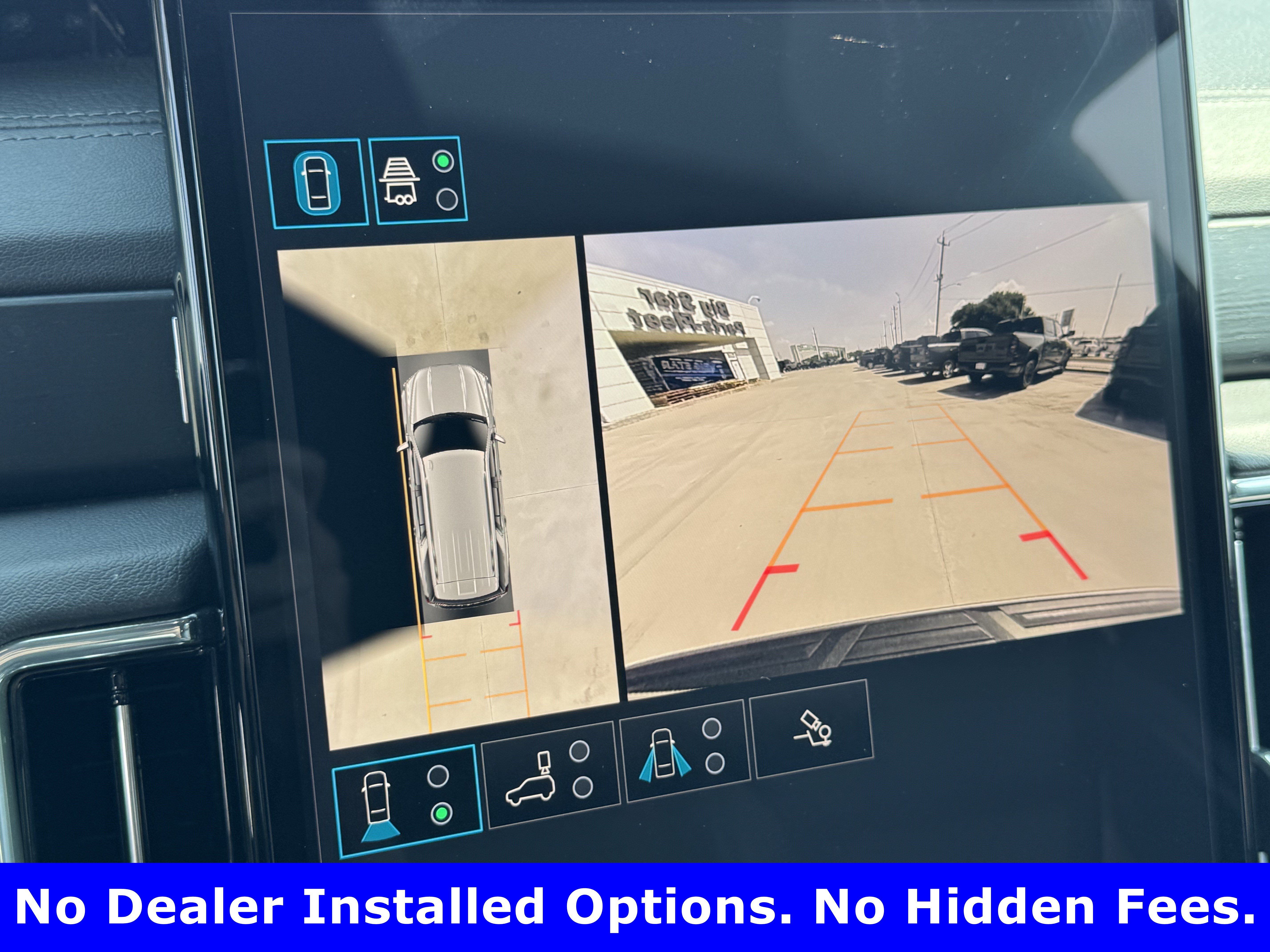 Used 2025 GMC Yukon Denali AWD/4WD image 16