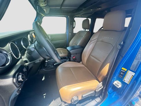 Used 2023 Jeep Wrangler Unlimited Sahara AWD/4WD image 22