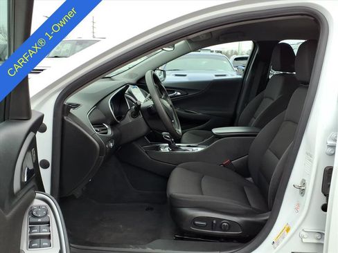 Used 2024 Chevrolet Malibu LT image 16