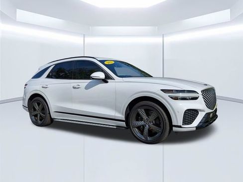 Used 2025 Genesis GV70 3.5T Sport w/ Sport Advanced Package AWD/4WD image 2