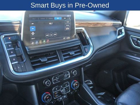 Used 2021 Chevrolet Tahoe Z71 w/ Luxury Package image 20