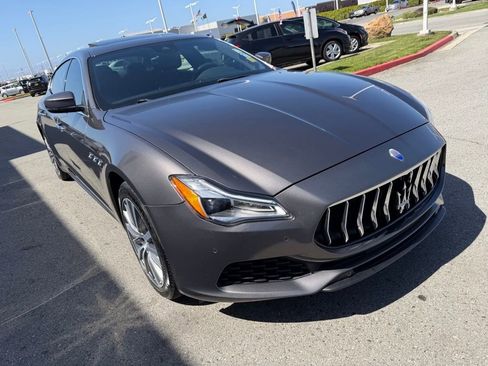 Used 2018 Maserati Quattroporte S Q4 AWD/4WD image 8