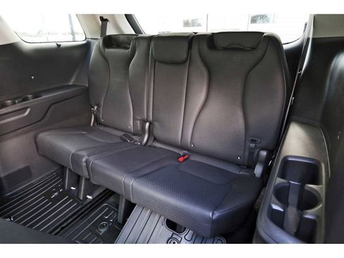 Used 2025 Kia Carnival SX Prestige image 15