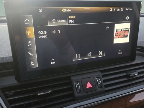 Used 2023 Audi Q5 2.0T Premium w/ Convenience Package image 22