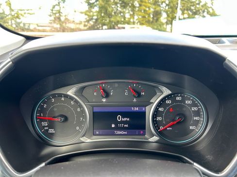 Used 2019 Chevrolet Equinox Premier w/ LPO, Cargo Package AWD/4WD image 16