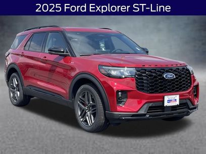 New 2025 Ford Explorer ST-Line w/ Premium Package