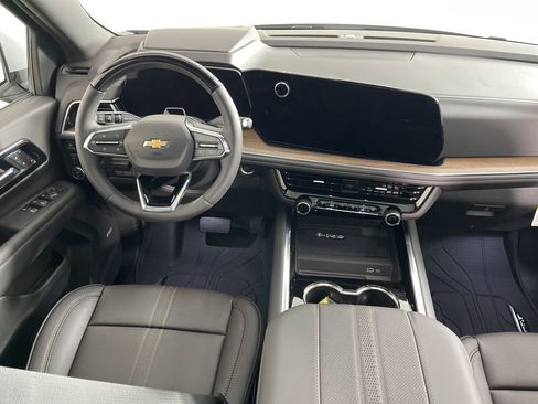 New 2026 Chevrolet Suburban High Country image 5