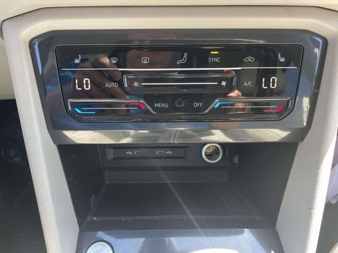 Certified 2023 Volkswagen Tiguan SE FWD image 27