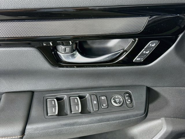 Used 2025 Honda CR-V Sport Touring image 18