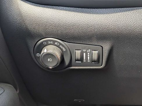 New 2026 Jeep Compass Latitude AWD/4WD image 21