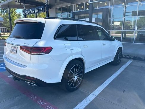 Used 2023 Mercedes-Benz GLS 450 4MATIC image 3