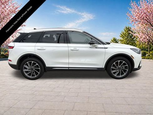 Certified 2023 Lincoln Corsair AWD w/ Equipment Group 101A image 9