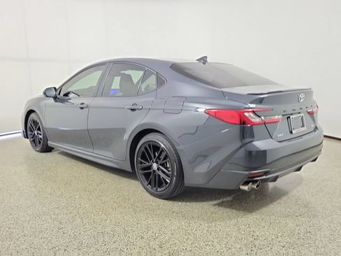 Used 2025 Toyota Camry Hybrid FWD image 7