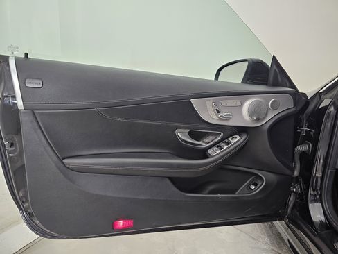 Used 2018 Mercedes-Benz C 300 4MATIC Cabriolet image 9