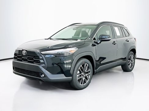 Used 2026 Toyota Corolla Cross XLE w/ Convenience Package AWD/4WD image 3