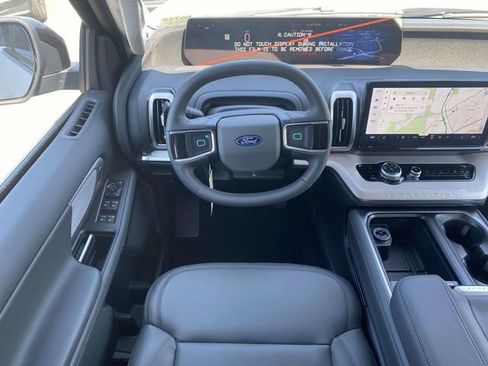 New 2026 Ford Expedition Active RWD image 10