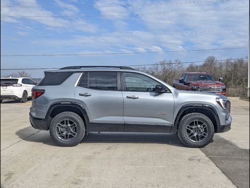 New 2026 GMC Terrain AT4 w/ Technology Package II AWD/4WD image 7