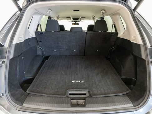 Used 2025 Nissan Rogue SV FWD image 37