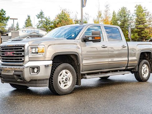 Used 2017 GMC Sierra 2500 SLE image 8