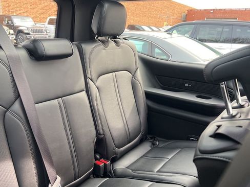 Used 2023 Jeep Wagoneer Series II w/ Premium Group I image 31