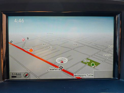 Used 2013 Mercedes-Benz GL 450 4MATIC image 31