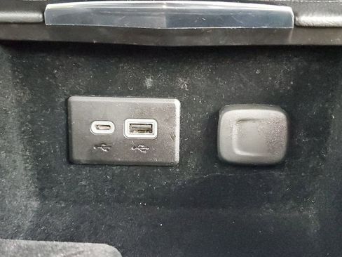 Used 2021 Cadillac XT4 Premium Luxury w/ Cold Weather Package image 35