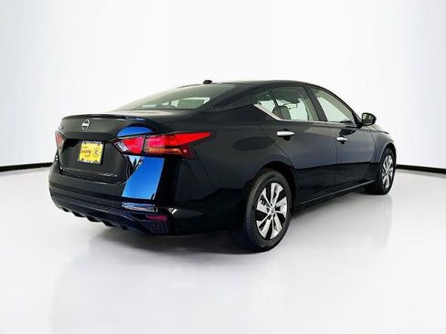 Certified 2025 Nissan Altima 2.5 S FWD image 7