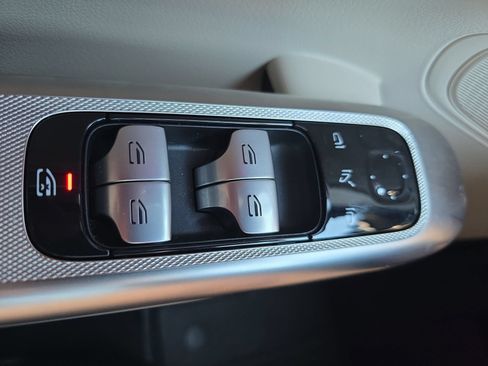 Certified 2026 Mercedes-Benz GLC 300 4MATIC image 27