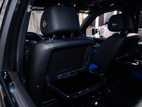 Used 2023 Rolls-Royce Cullinan image 24