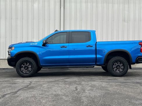 Used 2024 Chevrolet Silverado 1500 ZR2 w/ Technology Package image 8