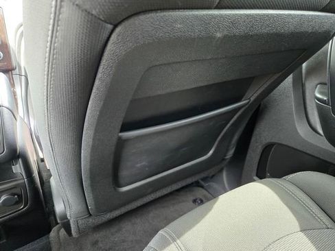 Used 2017 Chevrolet Traverse LT w/ Style and Technology Package FWD image 14