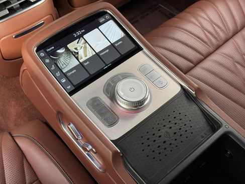 Used 2024 Genesis G90 3.5T image 38