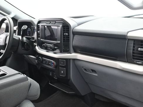 Used 2021 Ford F150 XLT image 24