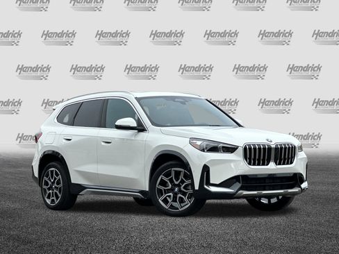 Used 2025 BMW X1 xDrive28i w/ Convenience Package image 2
